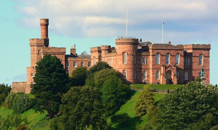 Inverness castle.jpg
