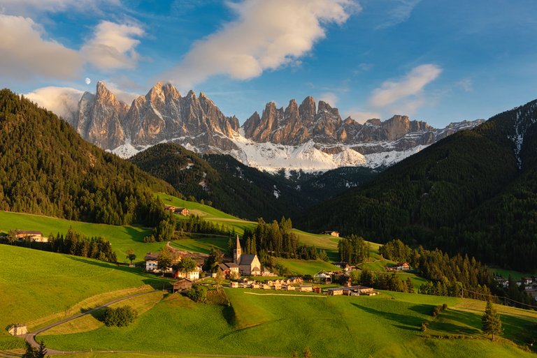 Dolomites-Preview.jpg