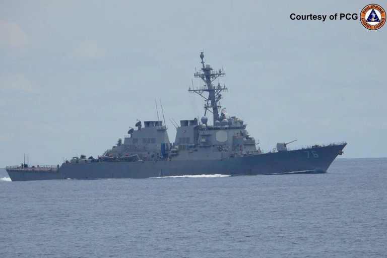 US warships patrol South China Sea after two Chinese ships ...