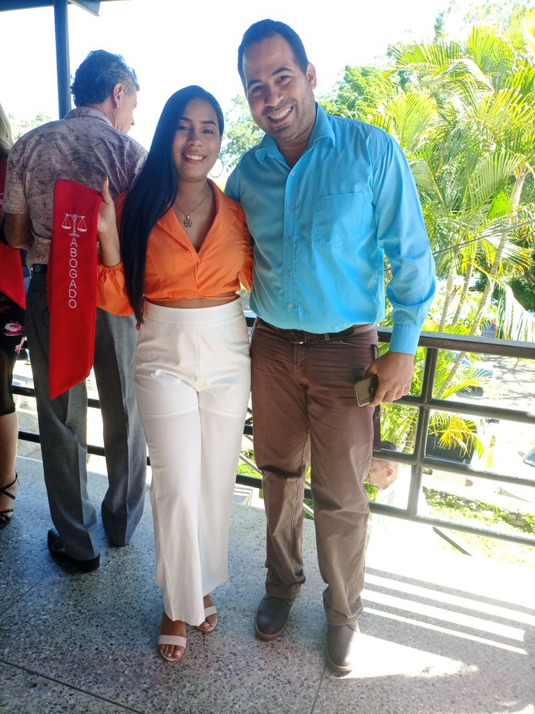 Mi profesor de Contratos y grantías