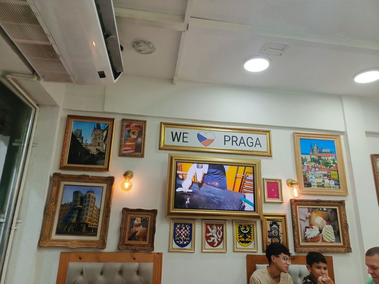 1000717818.jpg