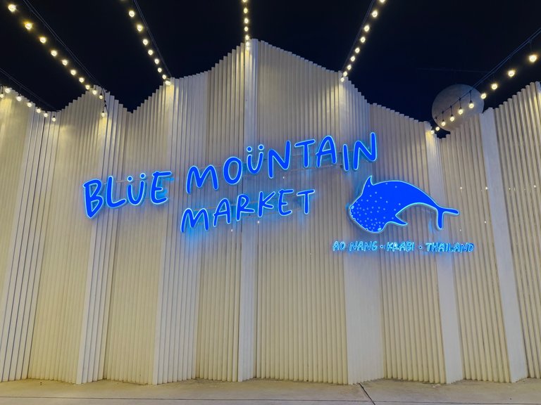 【甲米】🇹🇭 冷门夜市 Blue Mountain Market