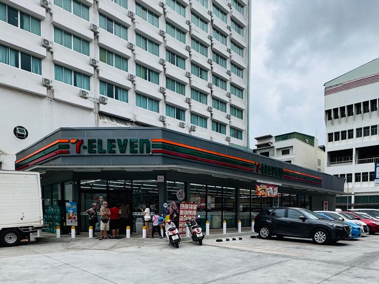 【合艾】🇹🇭 靠近 Lee Garden 超大 7-eleven