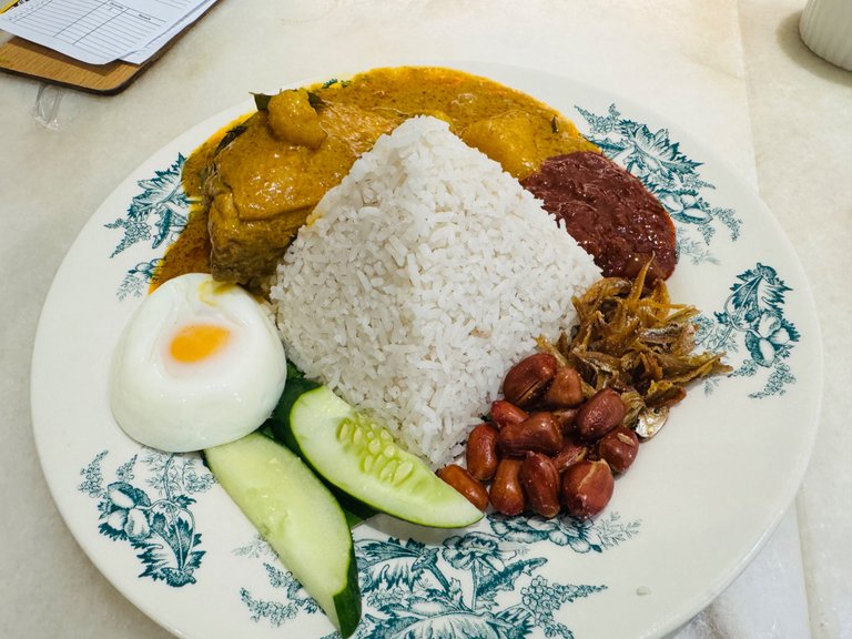 Nasi Lemak with Curry Chicken