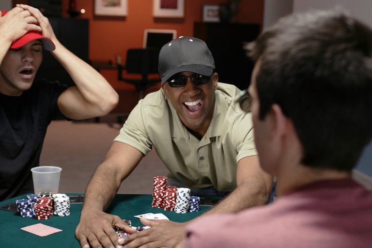 poker2.jpg