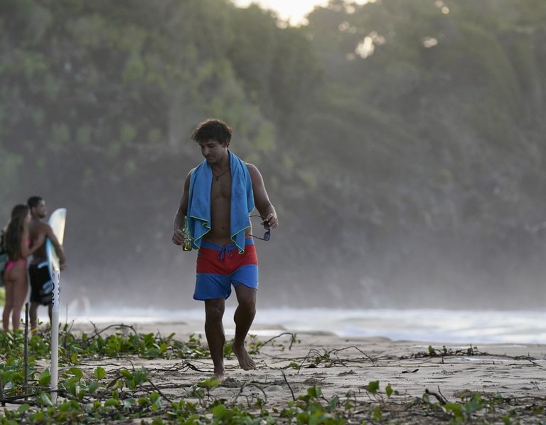 beer-sunset-noronha.jpg