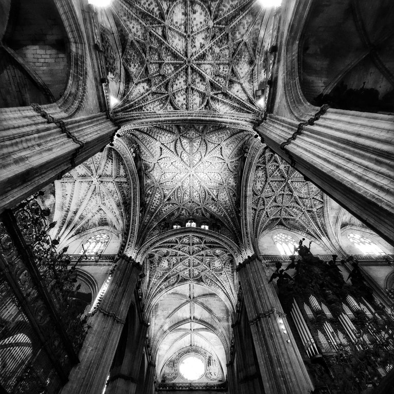 m25_pq_Spanien Sevilla Kathedrale_pqbw_Spanien Sevilla Kathedrale IMG_20221123_135209-01.jpeg