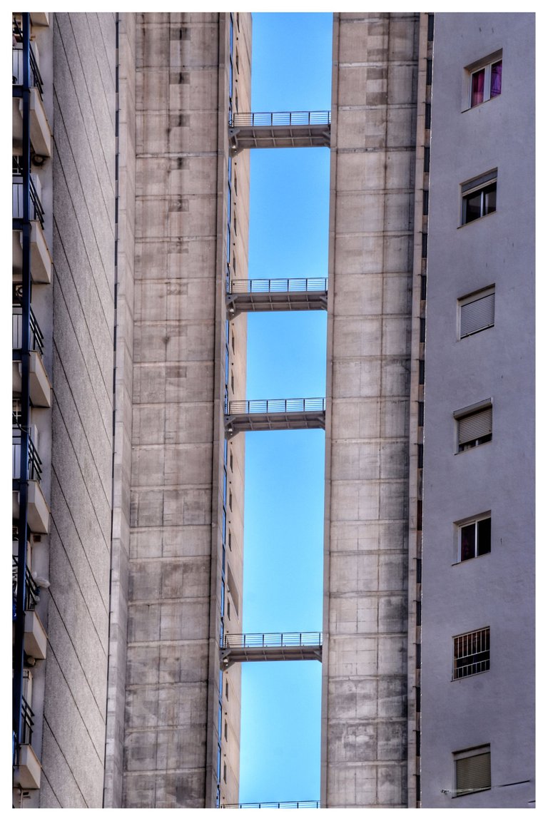 p_lines of benidorm_DSC_0683(1)-01.jpeg
