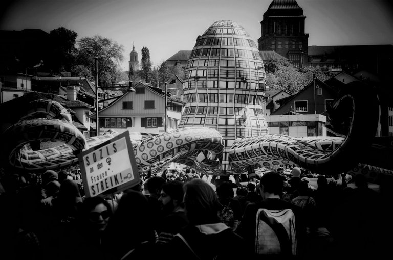 1mai2019_Schweiz Zürich City_DSC0458 (1)_post04.JPG