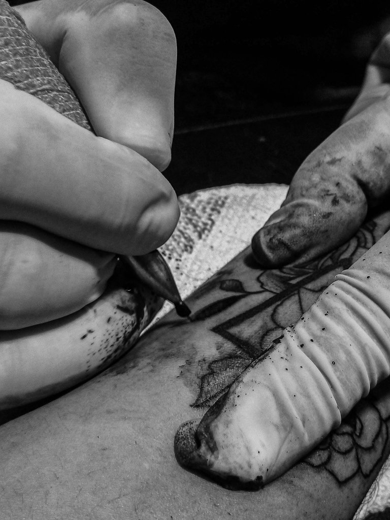 Tatto B&W - 5.jpg