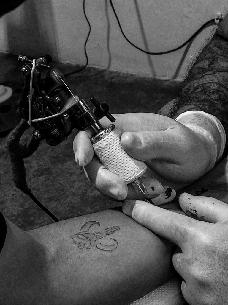 Tatto B&W - 8.jpg