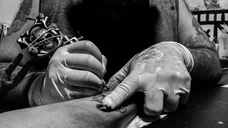 Tatto B&W - 6.jpg