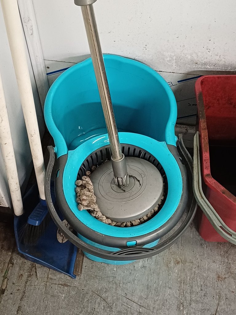 mop bucket