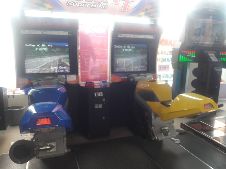 arcade3.jpg