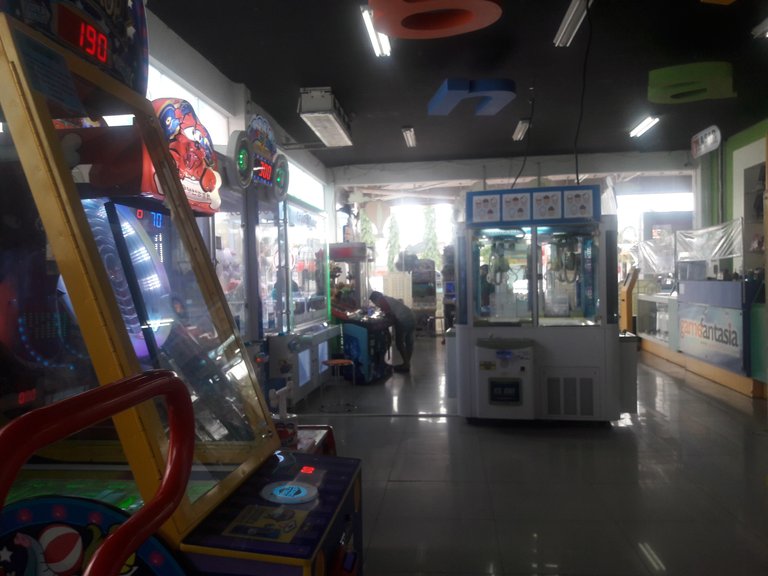 arcade4.jpg