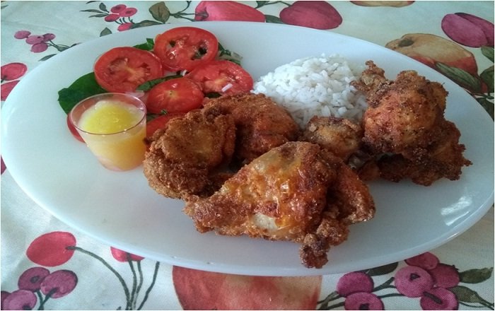 pollo frito crujiente y jugoso .jpg