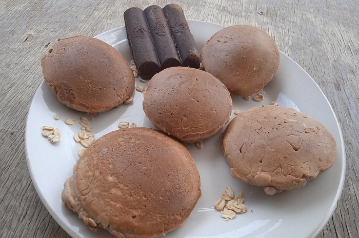 Presentacion Panquecas de Avena y Chocolate .jpg