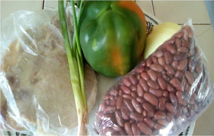 Ingredientes Caraotas Rojas con Chuleta.jpg