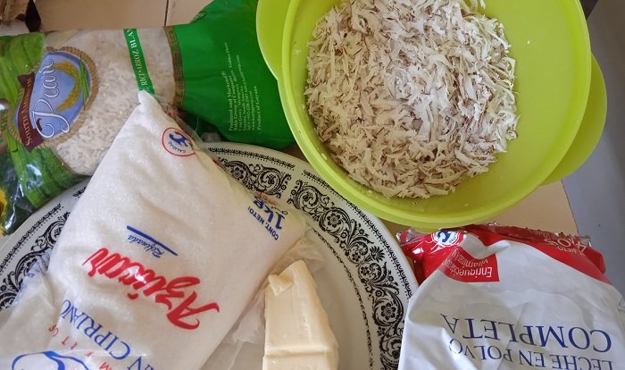Ingredientes arroz con coco y toppings .jpg
