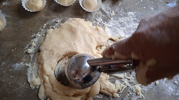 Paso 5 Muffins de crema de leche y coco.jpg