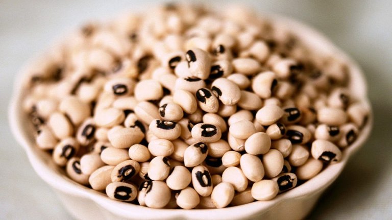 black-eyed-peas-pea-1296x728-header-1296x728.jpg