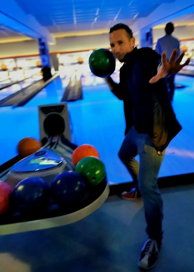 mike bowling.jpeg
