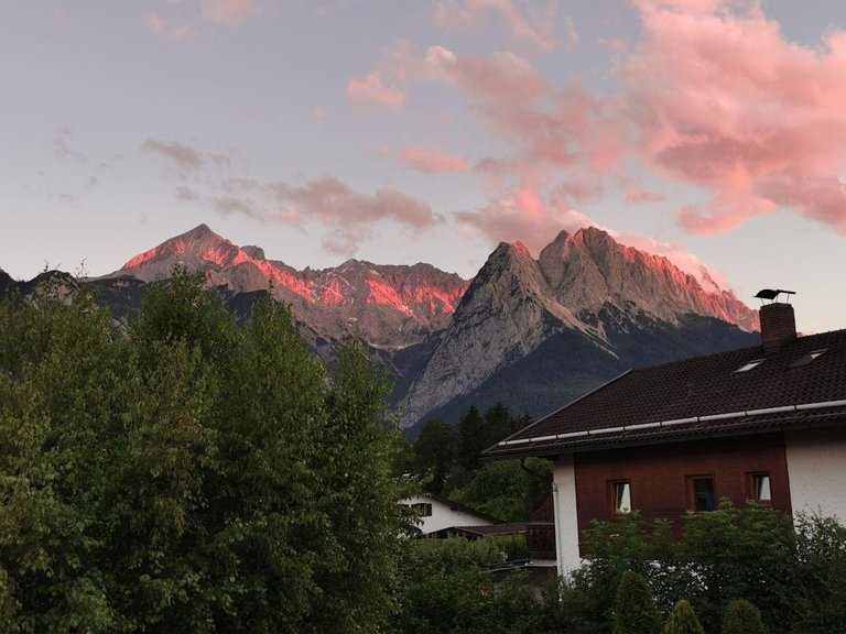 Abendrot Garmisch.jpg