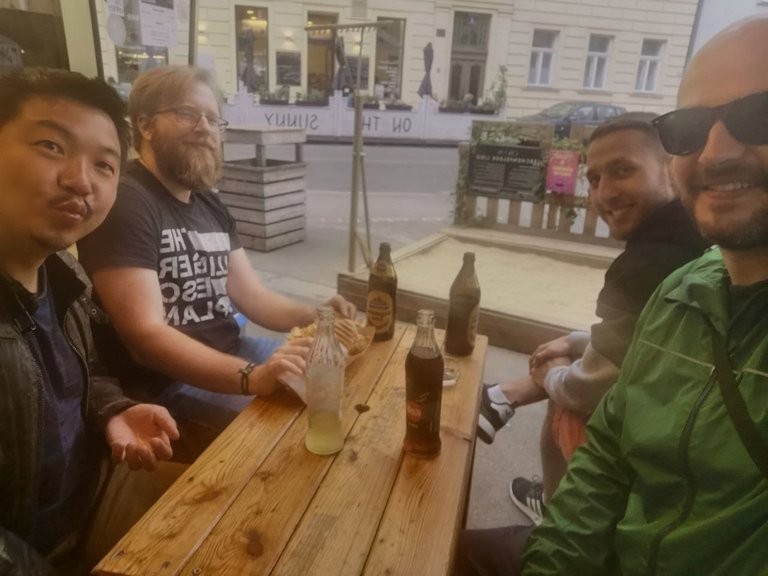 selfietime würstelstand.jpeg