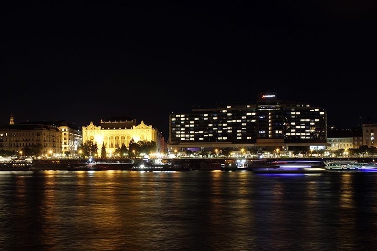Budapest Danube Nights 14 s.jpg