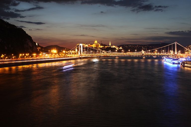 Budapest Danube Nights 11 s.jpg