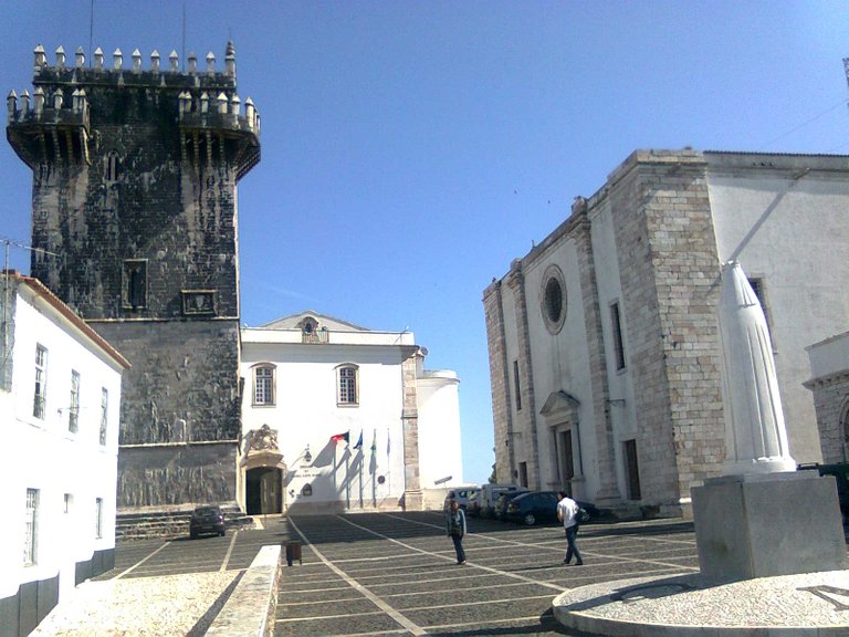 033 Castelo XIII, agora é Pousada de Estremoz.jpg