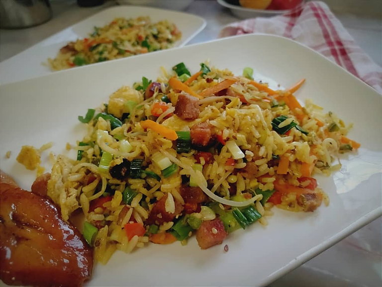 Homemade Quick  Fried Rice - Less fat, but much flavor :)