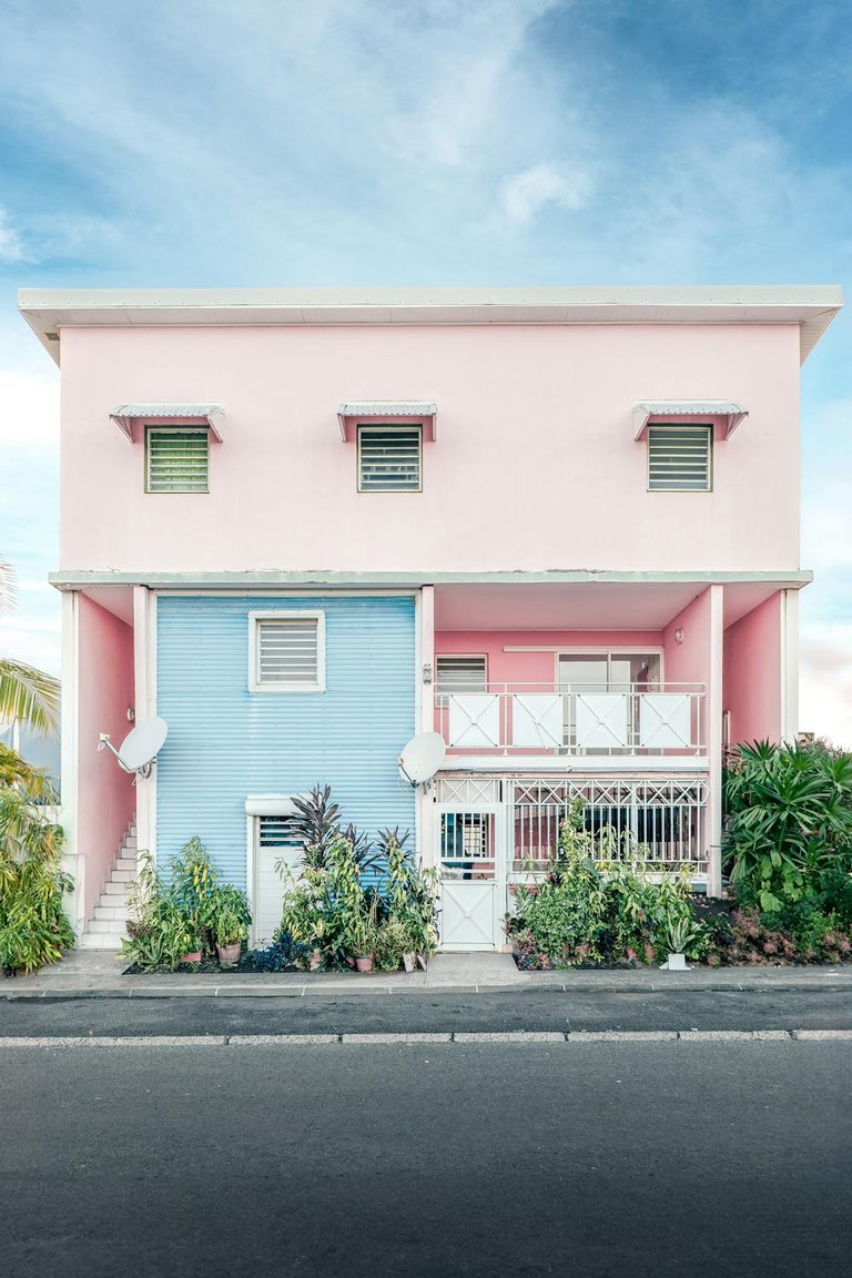 free-photo-of-facade-of-a-colorful-house-next-to-the-street.jpeg