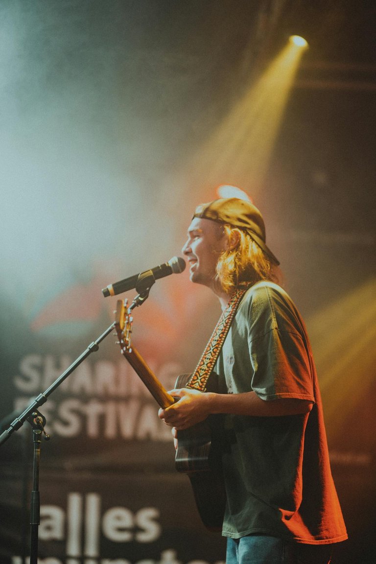 pexels-sharing-festival-402482279-14870666.jpg