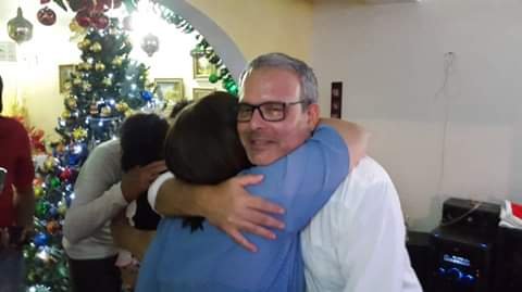 abrazos.jpg