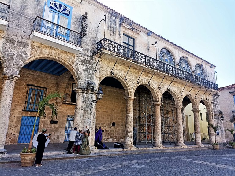 4B3 (1).jpg