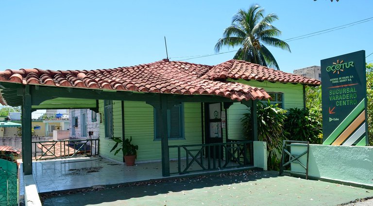 casa ecotour.jpg