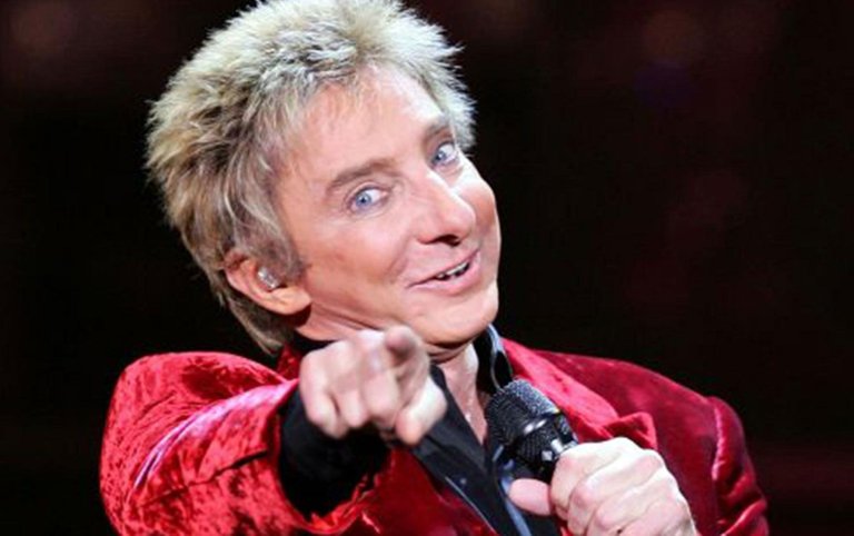 Barry Manilow 4.jpg