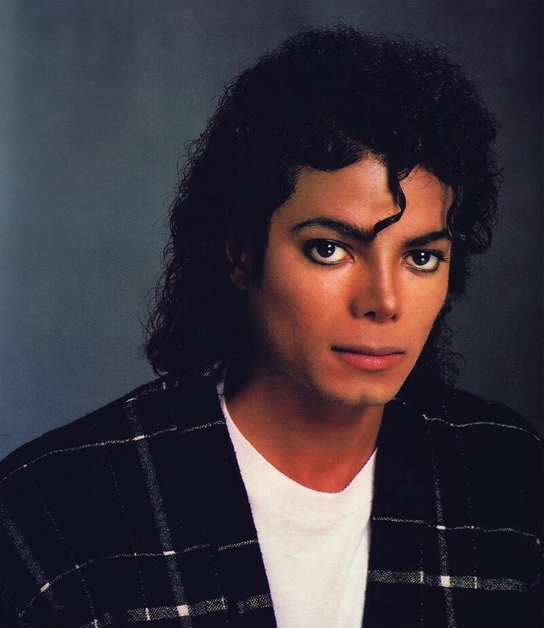 Michael Jackson 3.jpg