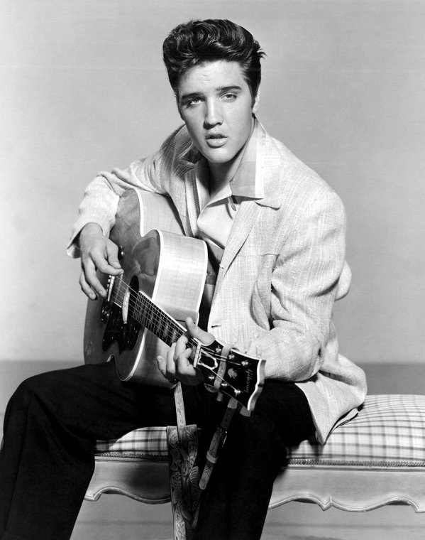 Elvis Presley 2.jpg
