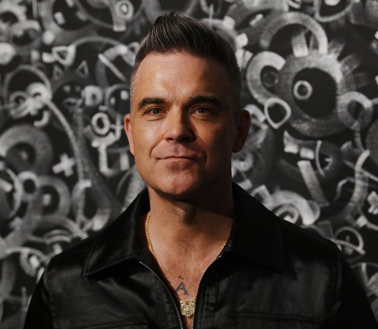 Robbie Williams 1.jpg