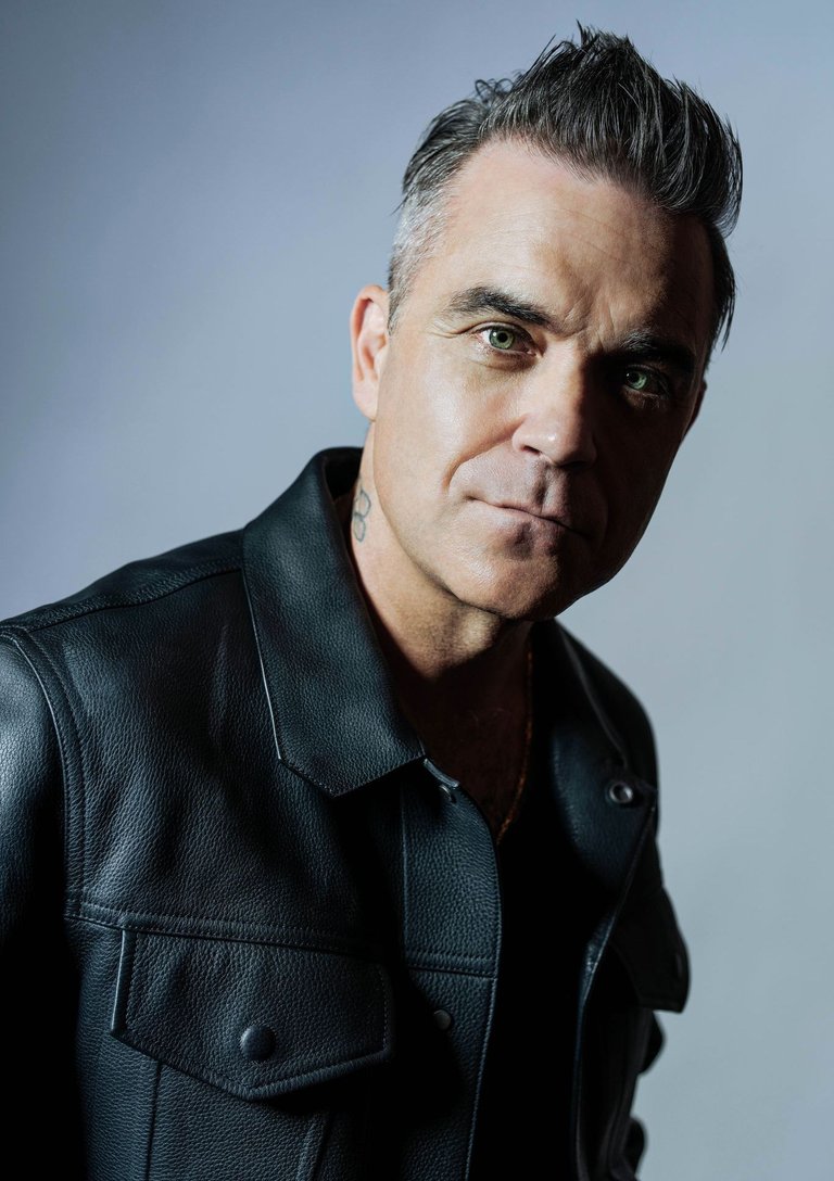 Robbie Williams 2.jpg