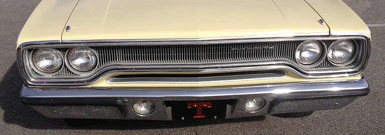 1970 SATELLITE GRILLE GREY.JPG