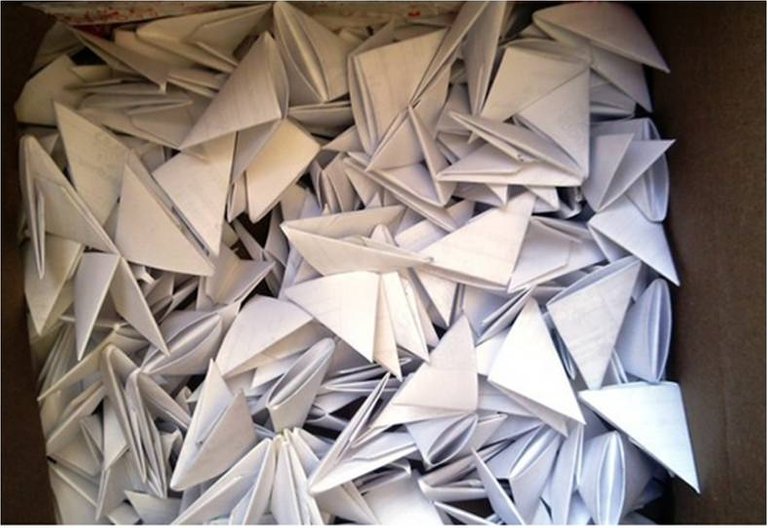 papelitos de origami.jpg