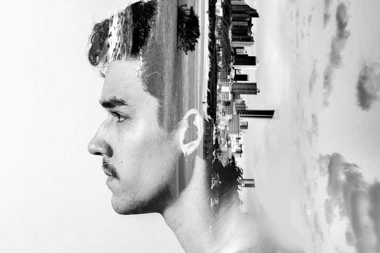 man-8876146_1280.jpg