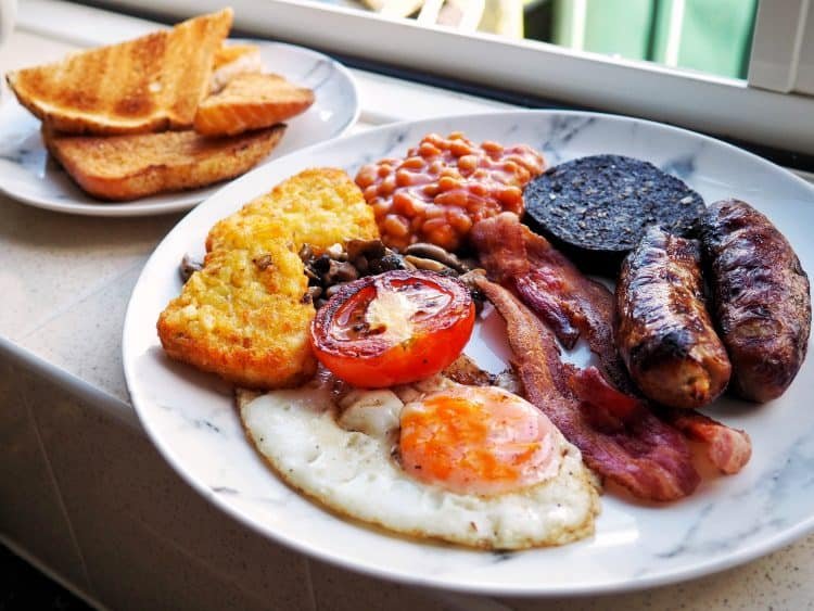 d6209be9-how-to-make-the-perfect-full-english-breakfast-fry-up-750x563.jpeg