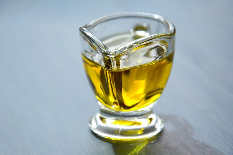 olive-oil-3326715_1280.jpg