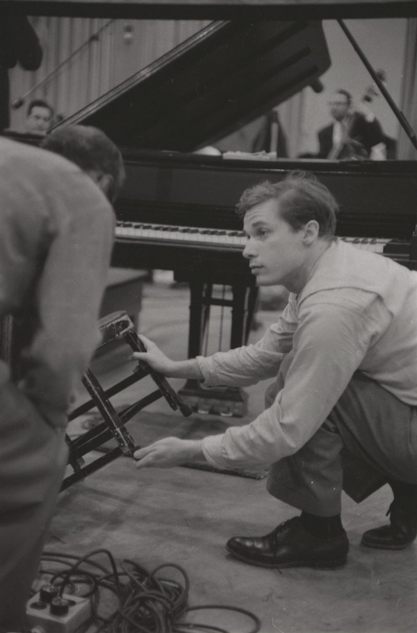 GlennGould2.png