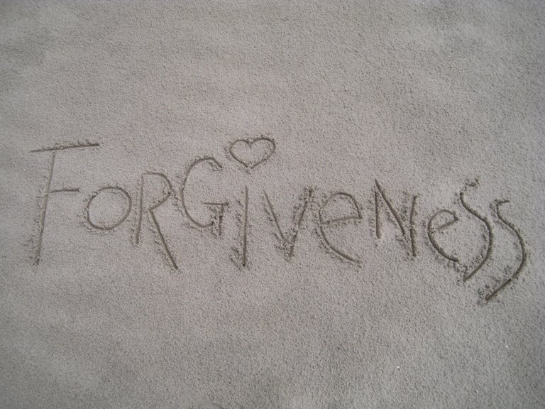 forgiveness1767432_1920.jpg