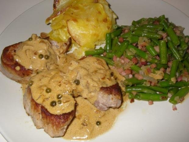 schweinemedaillonsmitspeckfisolengruenebohnenundkartoffelgratinrezept.jpg